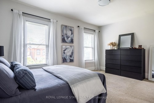 151 Markland Street, Hamilton, ON - Indoor Photo Showing Bedroom