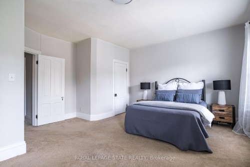 151 Markland Street, Hamilton, ON - Indoor Photo Showing Bedroom