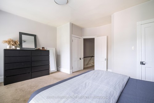 151 Markland Street, Hamilton, ON - Indoor Photo Showing Bedroom