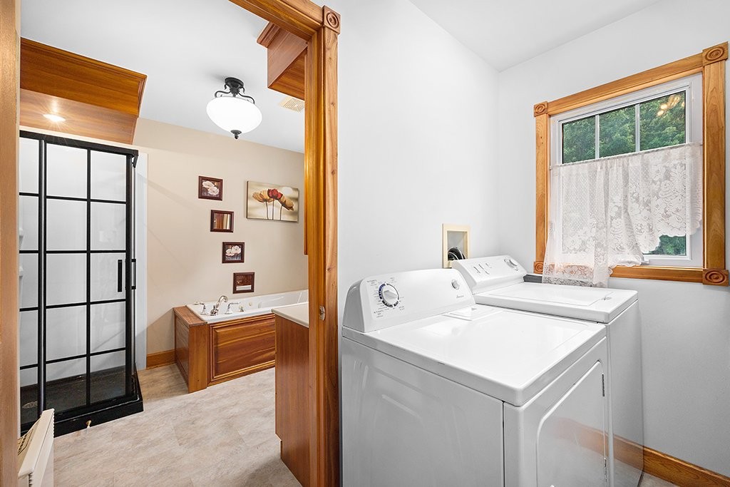 Laundry - 41 Ch. Maccreadie, Otter Lake, QC - Indoor Photo Showing Laundry Room