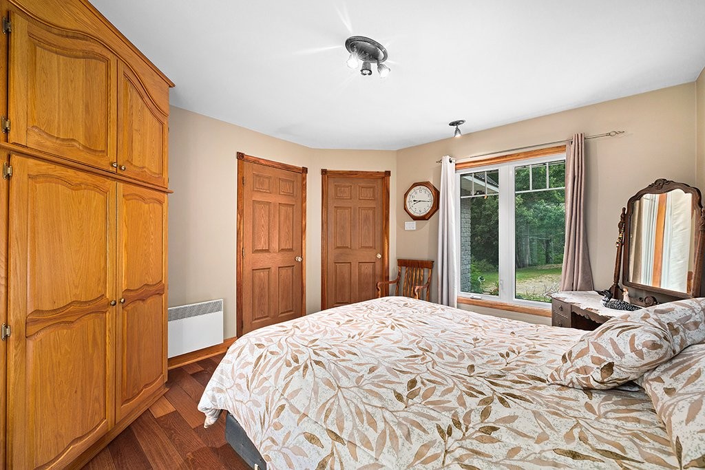 Bedroom - 41 Ch. Maccreadie, Otter Lake, QC - Indoor Photo Showing Bedroom