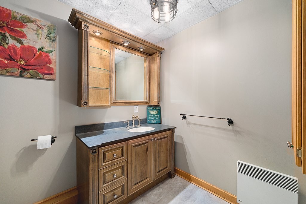 Bathroom - 41 Ch. Maccreadie, Otter Lake, QC - Indoor