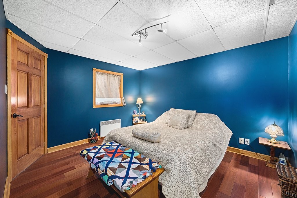 Bedroom - 41 Ch. Maccreadie, Otter Lake, QC - Indoor Photo Showing Bedroom