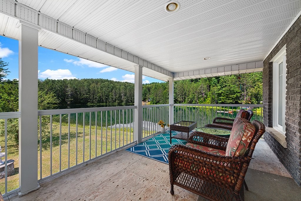 Veranda - 41 Ch. Maccreadie, Otter Lake, QC - Outdoor With Deck Patio Veranda With Exterior