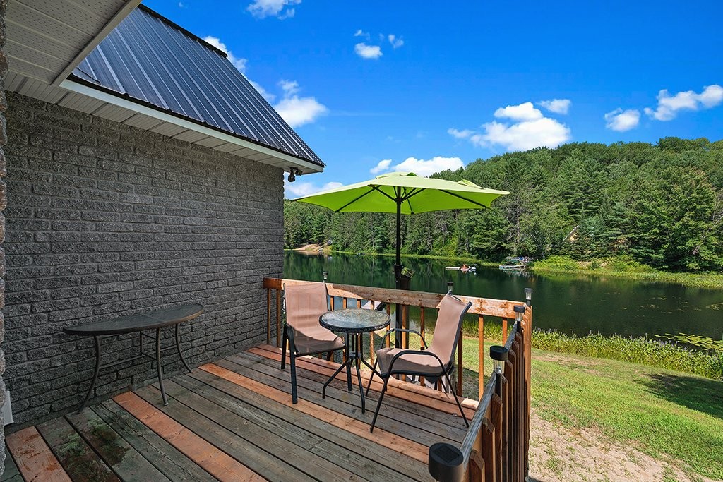 Courtyard - 41 Ch. Maccreadie, Otter Lake, QC - Outdoor With Body Of Water
