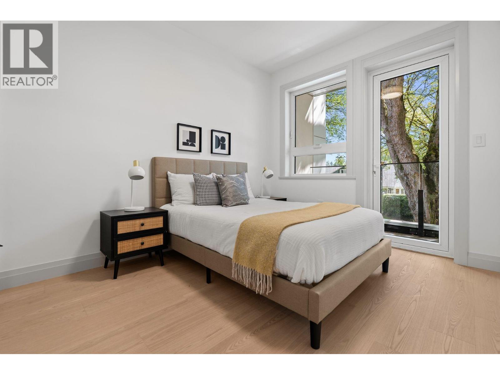 4 1491 Devonshire Crescent, Vancouver, BC - Indoor Photo Showing Bedroom