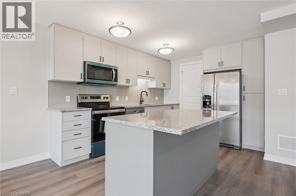 525 Erinbrook Drive Unit# B046, Kitchener, ON - Indoor Photo Showing Kitchen With Upgraded Kitchen