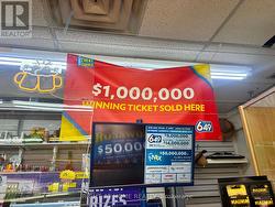 MAIN - 838 ROSELAWN AVENUE Toronto, ON M6B 1B3