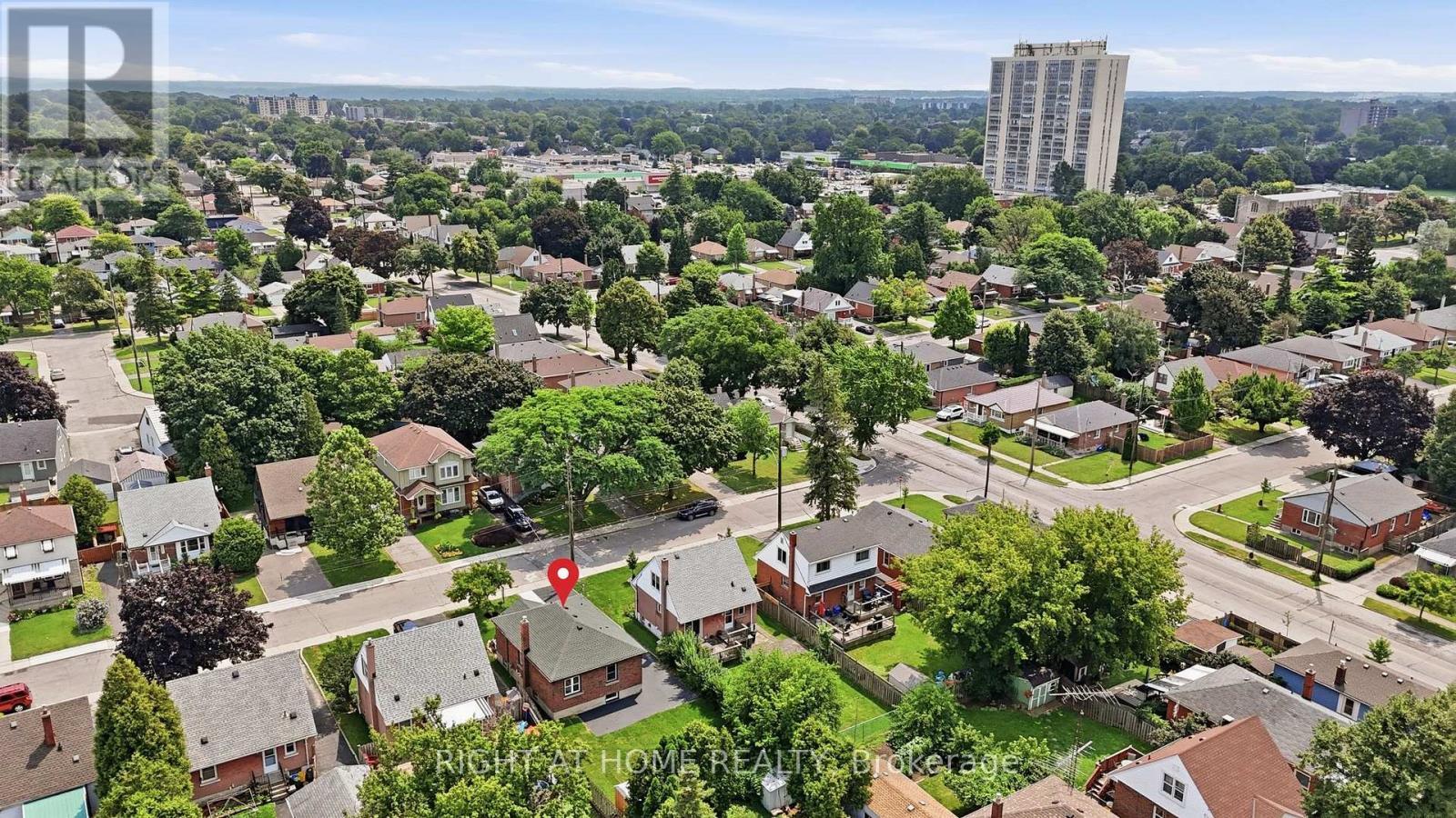 156 E 36Th Street, Hamilton, ON - Outdoor With View