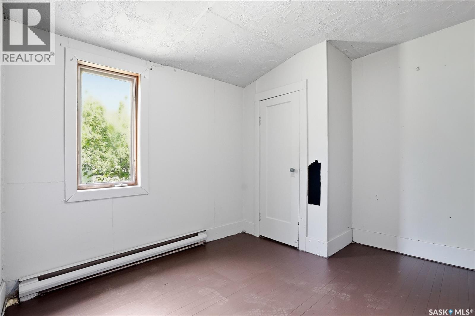 103A Norman Avenue, Aberdeen, SK - Indoor Photo Showing Other Room