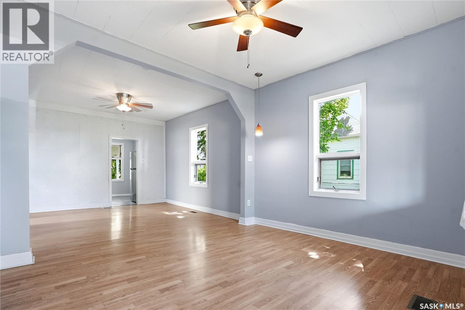 103A Norman Avenue, Aberdeen, SK - Indoor