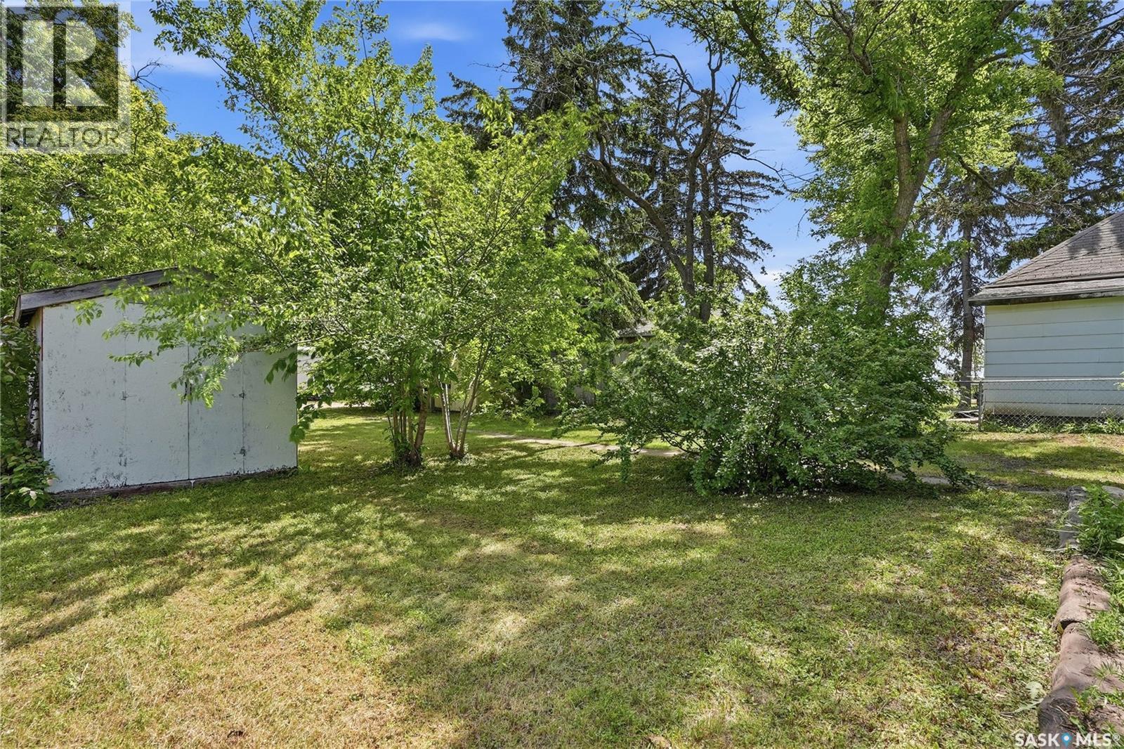 103A Norman Avenue, Aberdeen, SK - Outdoor