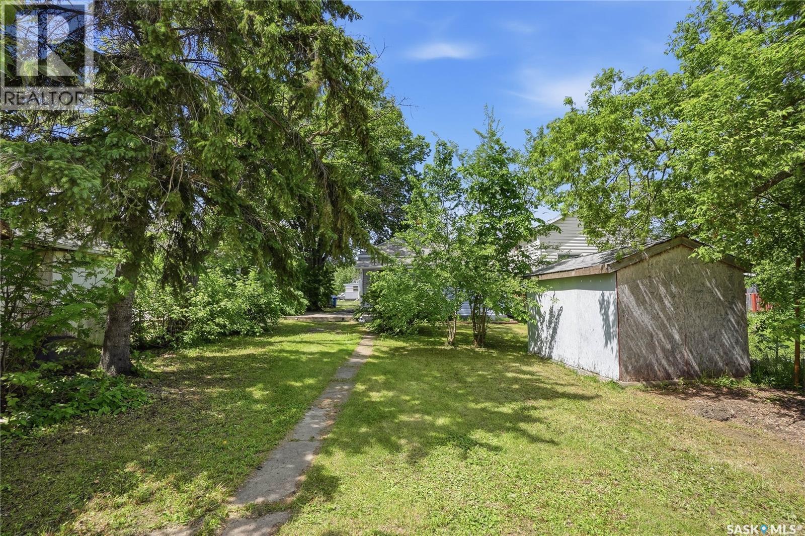 103A Norman Avenue, Aberdeen, SK - Outdoor