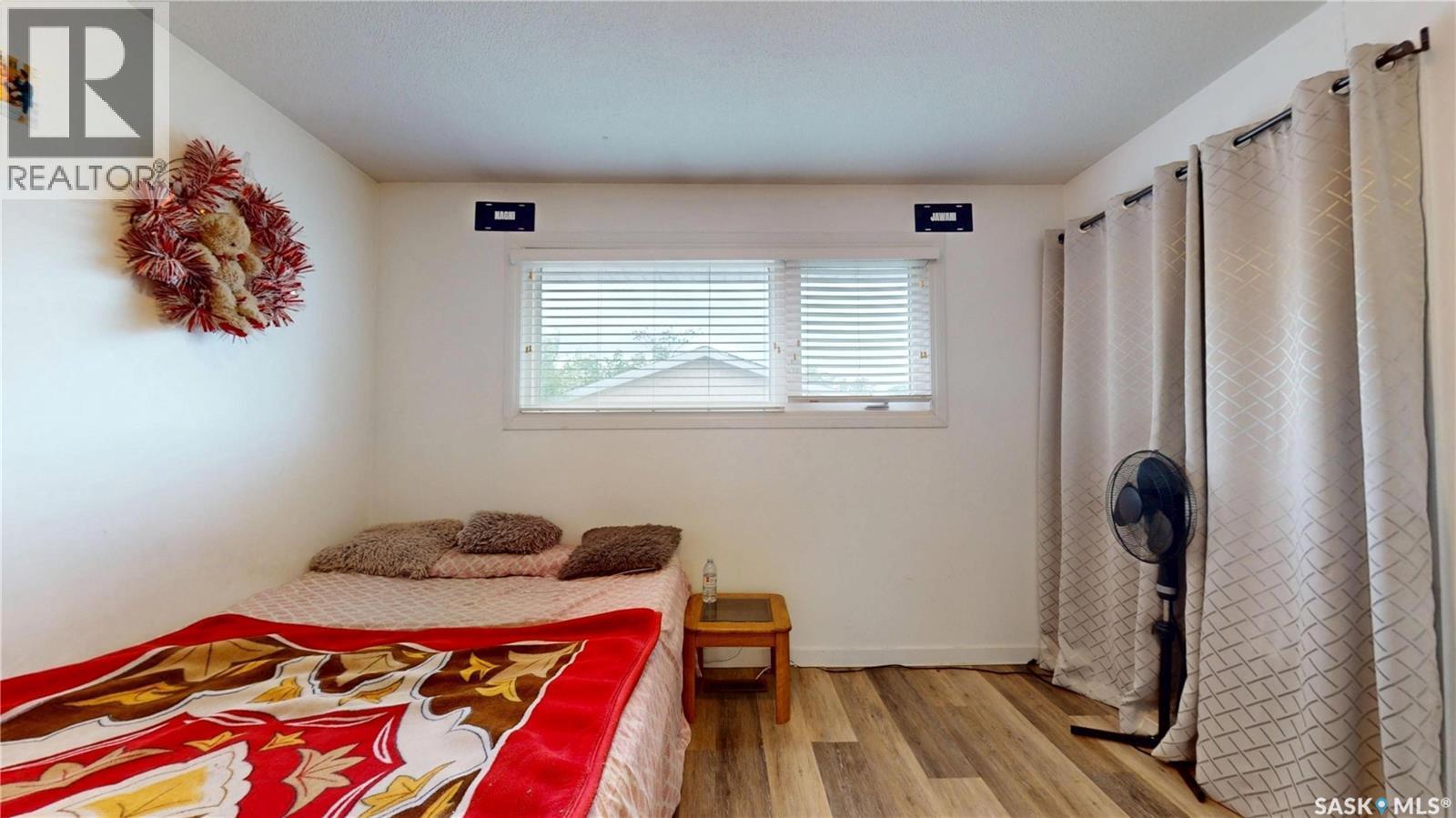 1208 Bond Street, Regina, SK - Indoor Photo Showing Bedroom