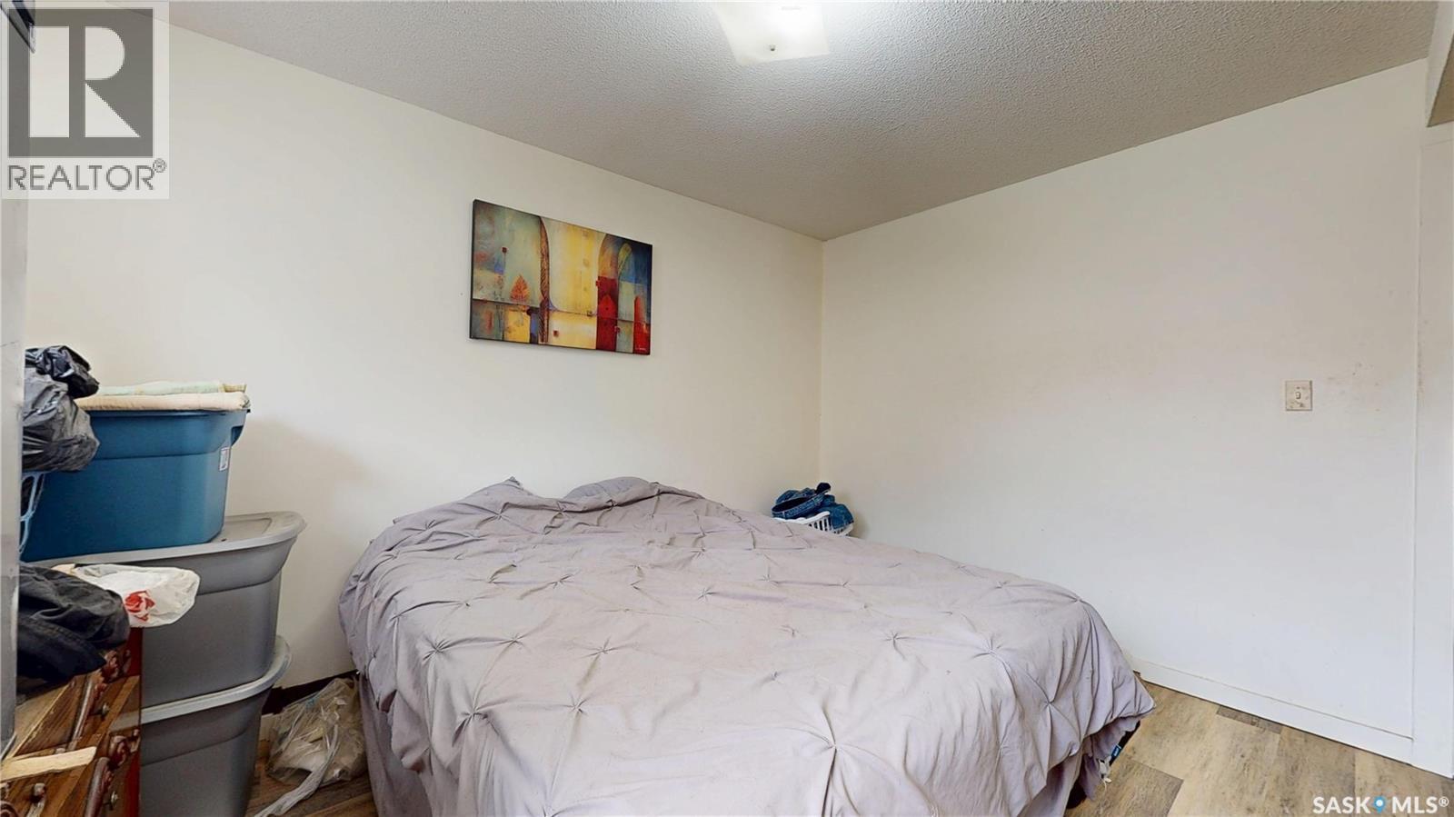 1208 Bond Street, Regina, SK - Indoor Photo Showing Bedroom