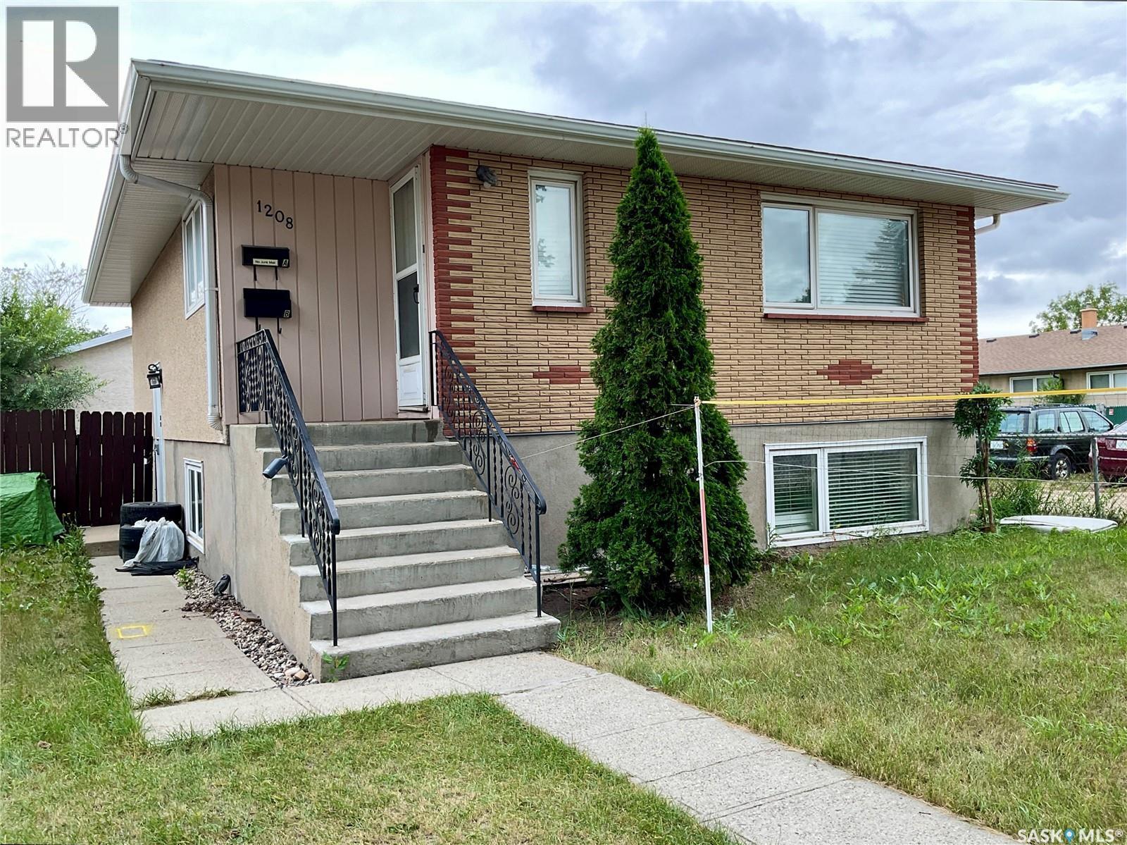 1208 Bond Street, Regina, SK - Outdoor