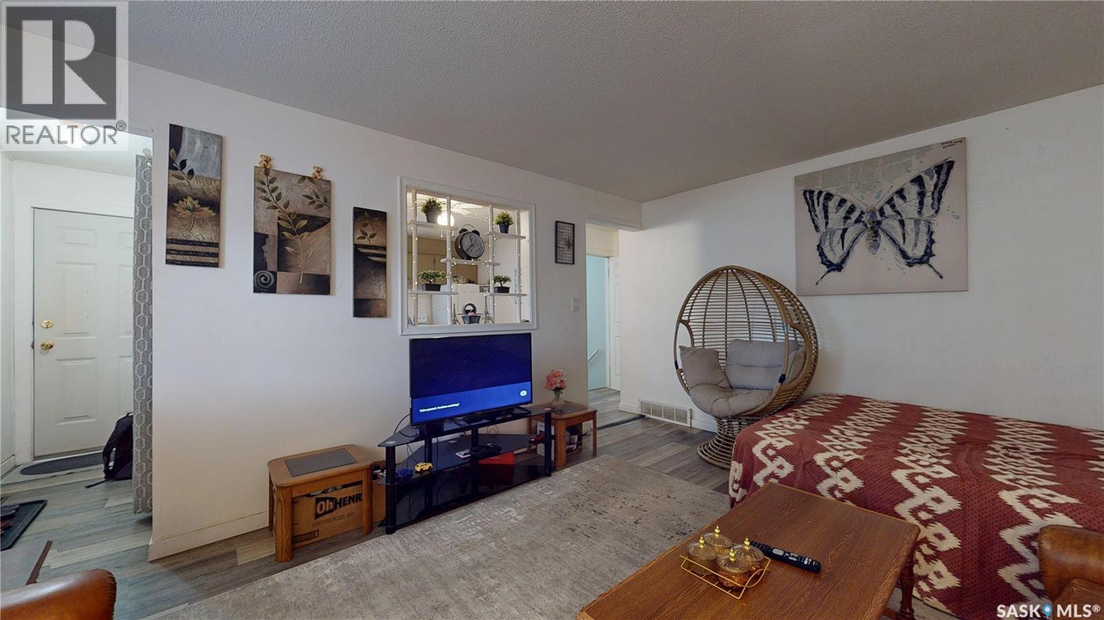 1208 Bond Street, Regina, SK - Indoor
