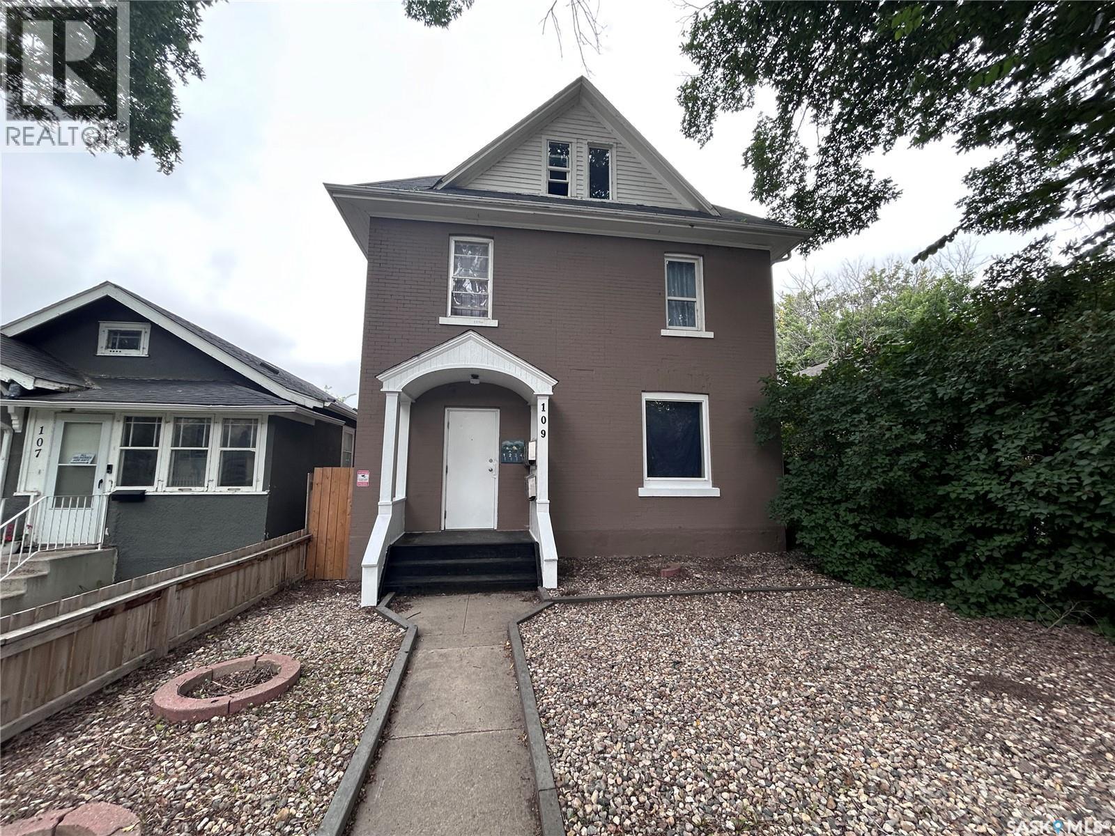 109 28Th Street W, Saskatoon, SK