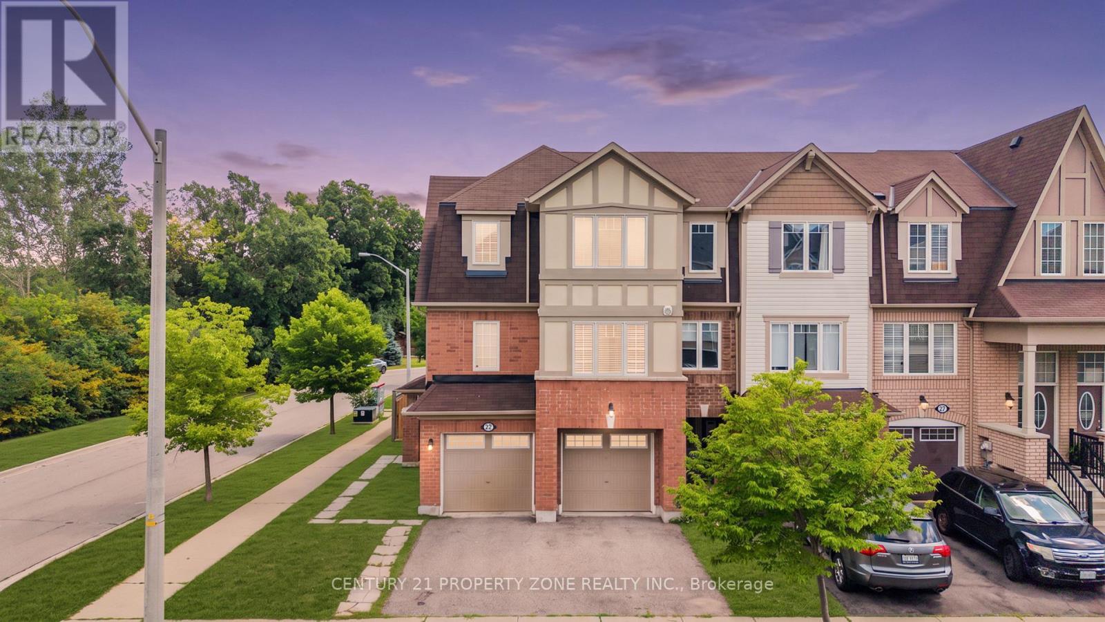 27 Midhope Way, Brampton, ON - Outdoor With Facade