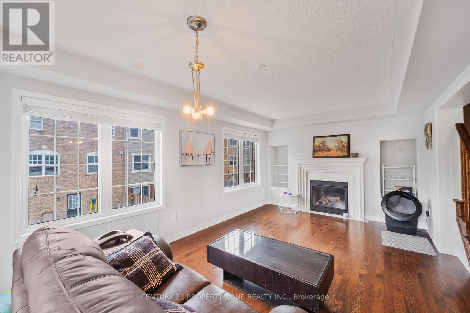 27 Midhope Way, Brampton, ON - Indoor Photo Showing Living Room With Fireplace