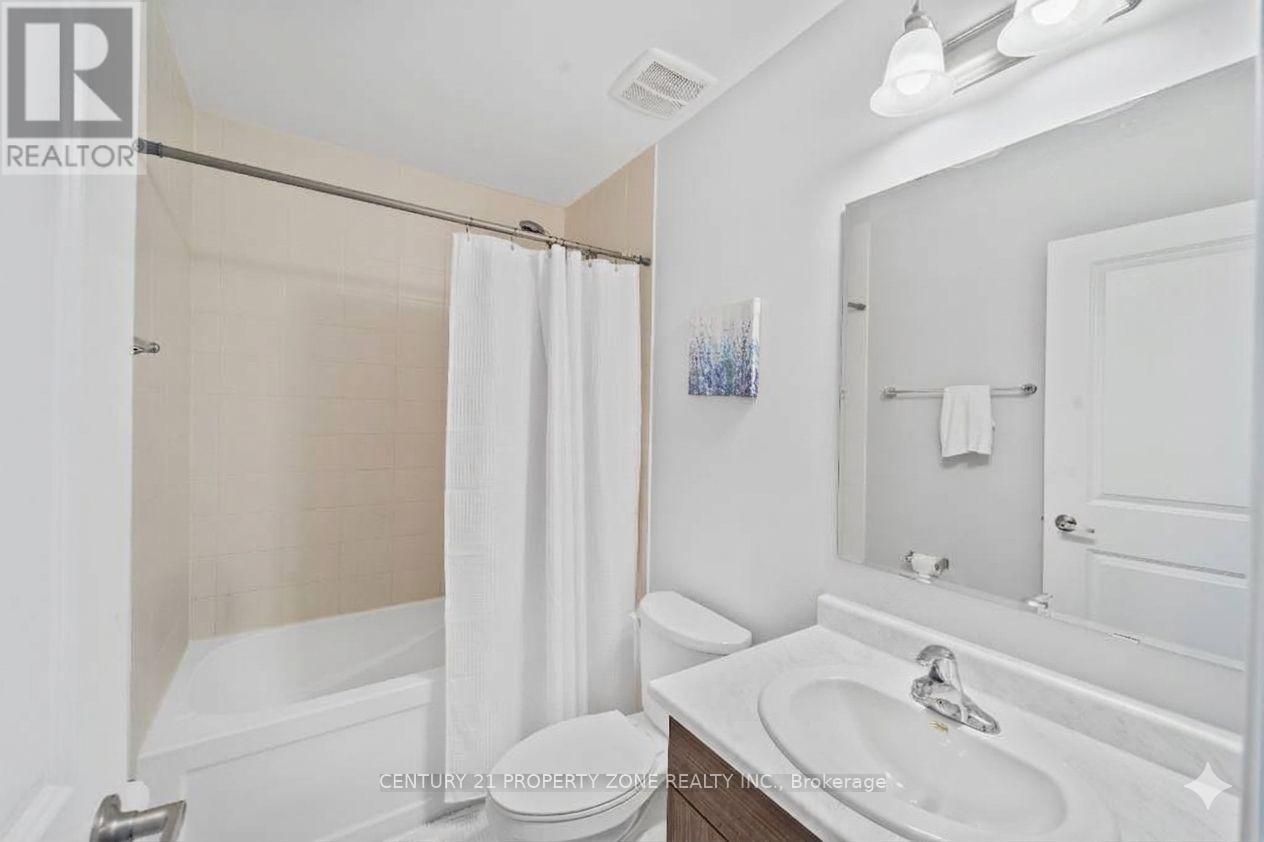 27 Midhope Way, Brampton, ON - Indoor Photo Showing Bathroom