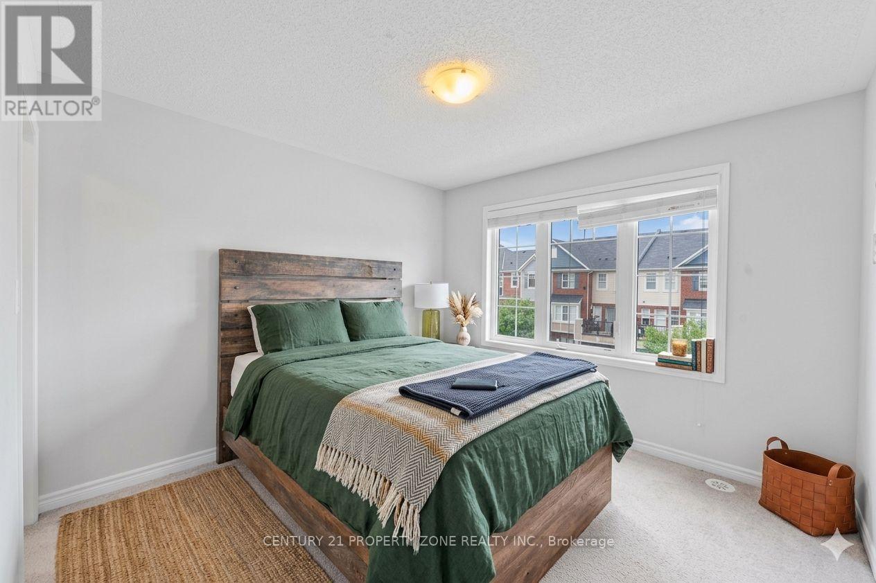 27 Midhope Way, Brampton, ON - Indoor Photo Showing Bedroom
