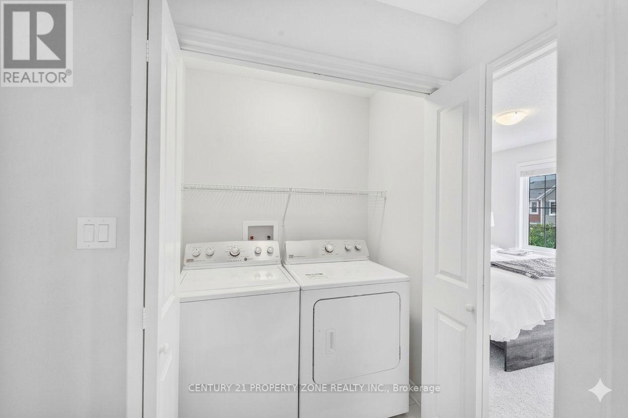 27 Midhope Way, Brampton, ON - Indoor Photo Showing Laundry Room