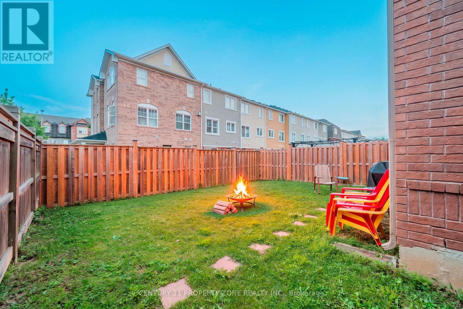 27 Midhope Way, Brampton, ON - Outdoor