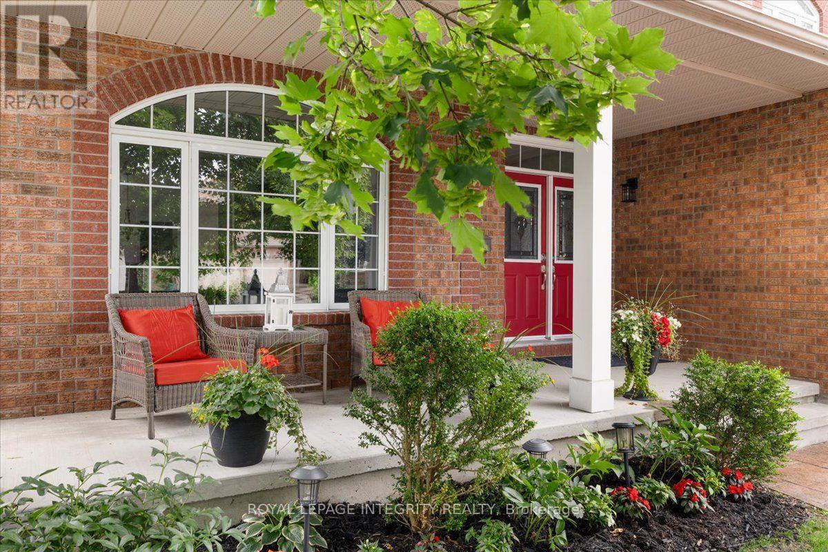 40 Bon Echo Crescent, Ottawa, ON - Outdoor With Deck Patio Veranda