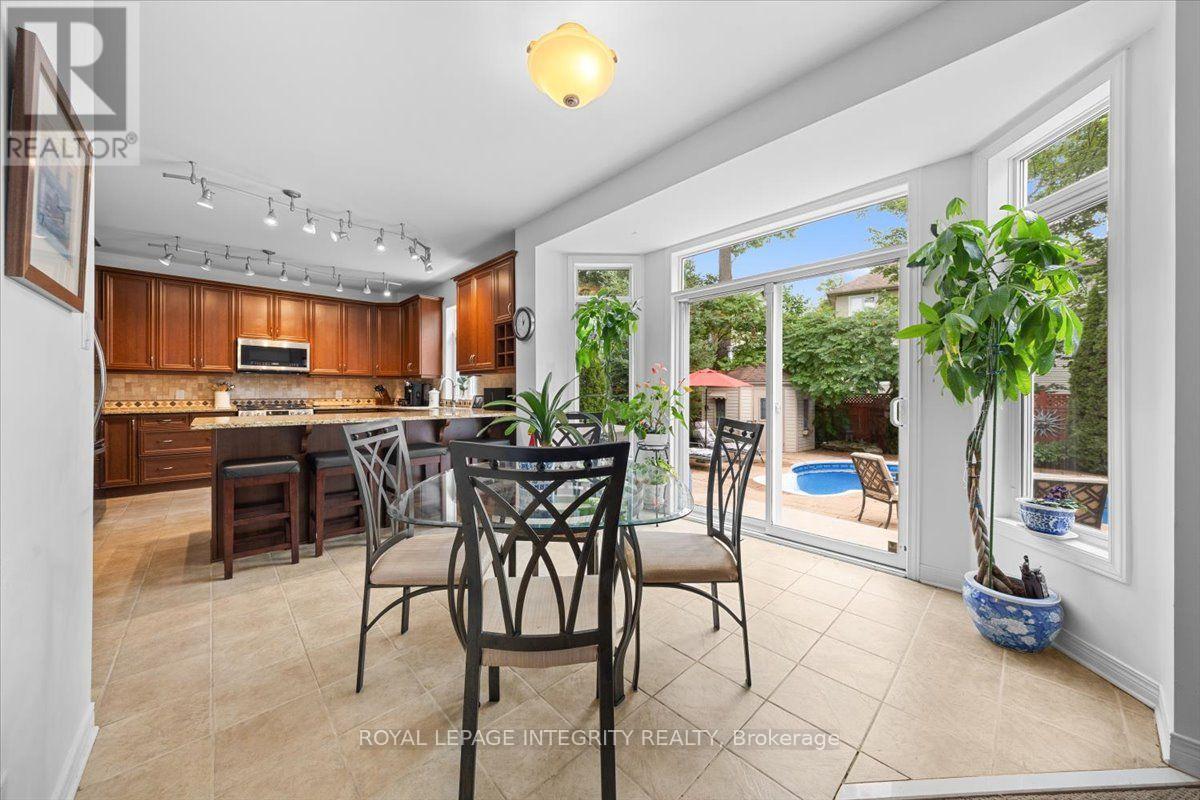 40 Bon Echo Crescent, Ottawa, ON - Indoor