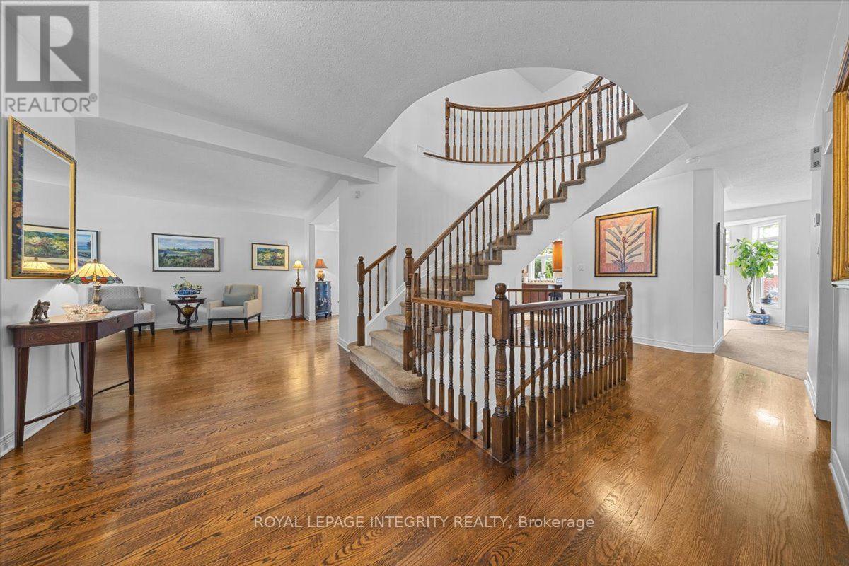 40 Bon Echo Crescent, Ottawa, ON - Indoor Photo Showing Other Room