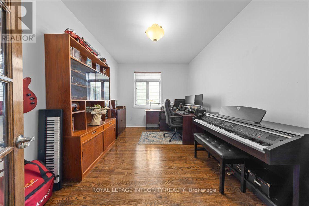 40 Bon Echo Crescent, Ottawa, ON - Indoor