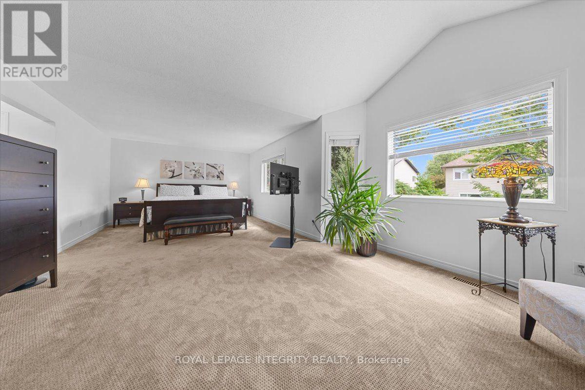 40 Bon Echo Crescent, Ottawa, ON - Indoor