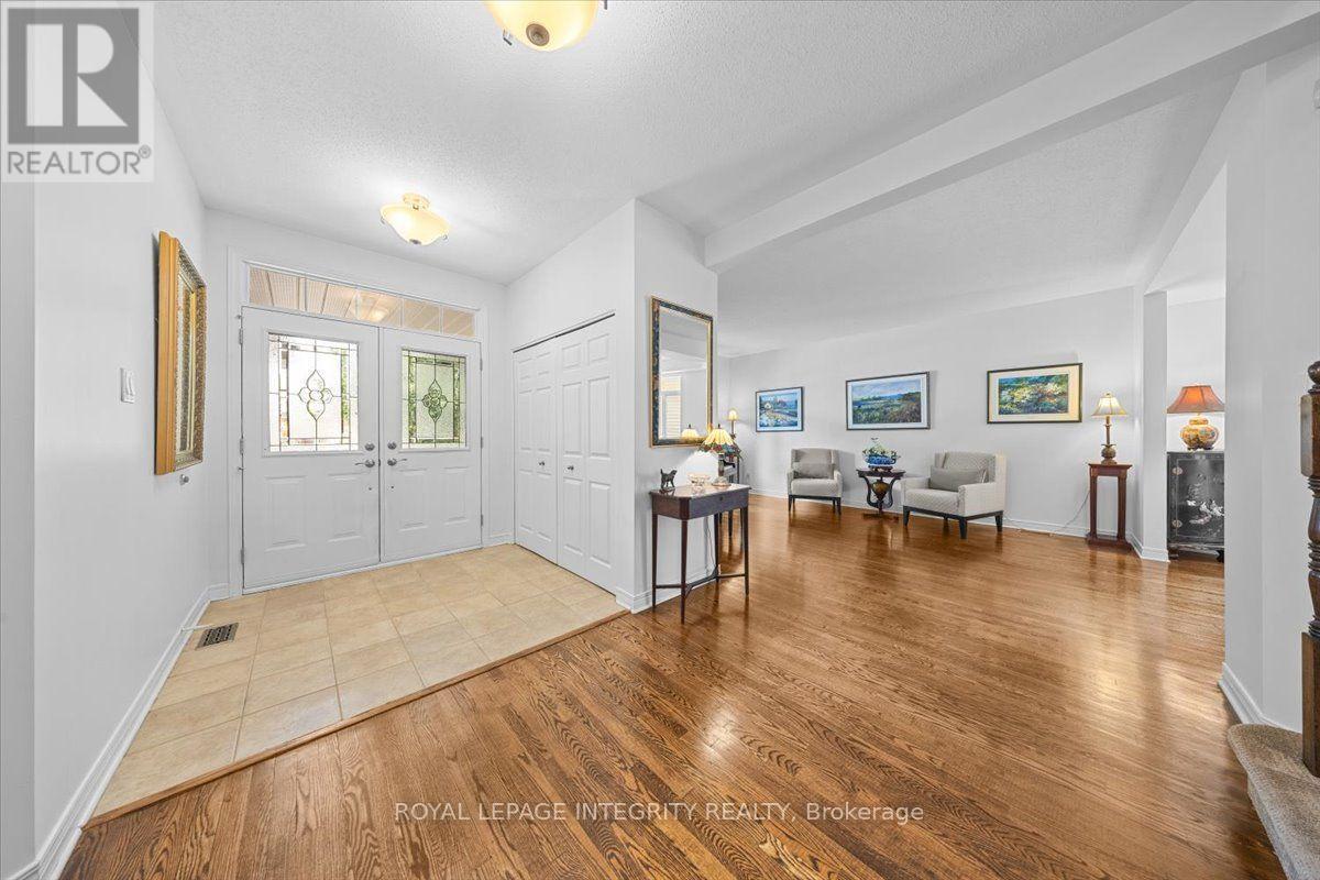 40 Bon Echo Crescent, Ottawa, ON - Indoor Photo Showing Other Room