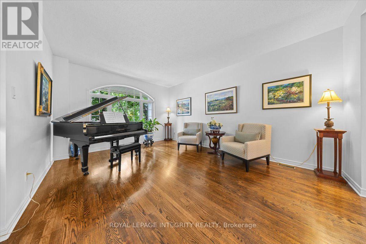 40 Bon Echo Crescent, Ottawa, ON - Indoor