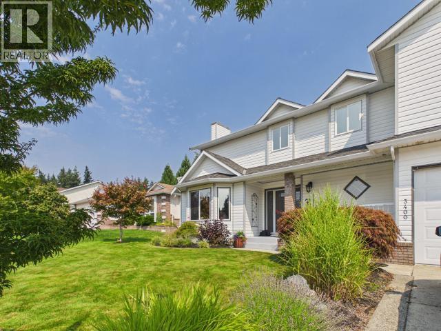 3400 Ontario Ave, Powell River, BC - Outdoor