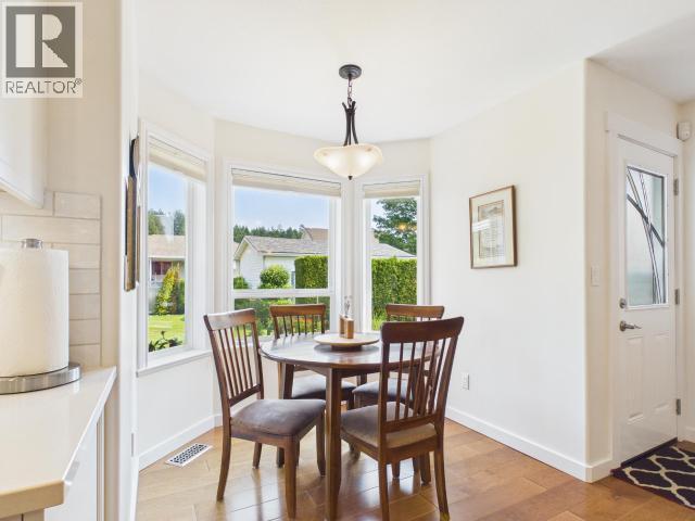3400 Ontario Ave, Powell River, BC - Indoor Photo Showing Dining Room