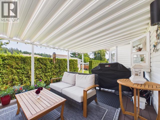 3400 Ontario Ave, Powell River, BC - Outdoor With Deck Patio Veranda With Exterior