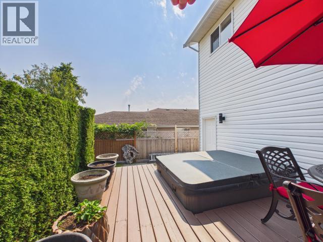 3400 Ontario Ave, Powell River, BC - Outdoor With Deck Patio Veranda With Exterior
