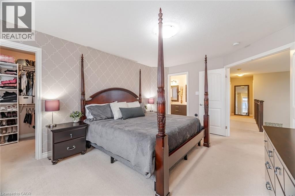 387 Gravel Ridge Trail, Kitchener, ON - Indoor Photo Showing Bedroom
