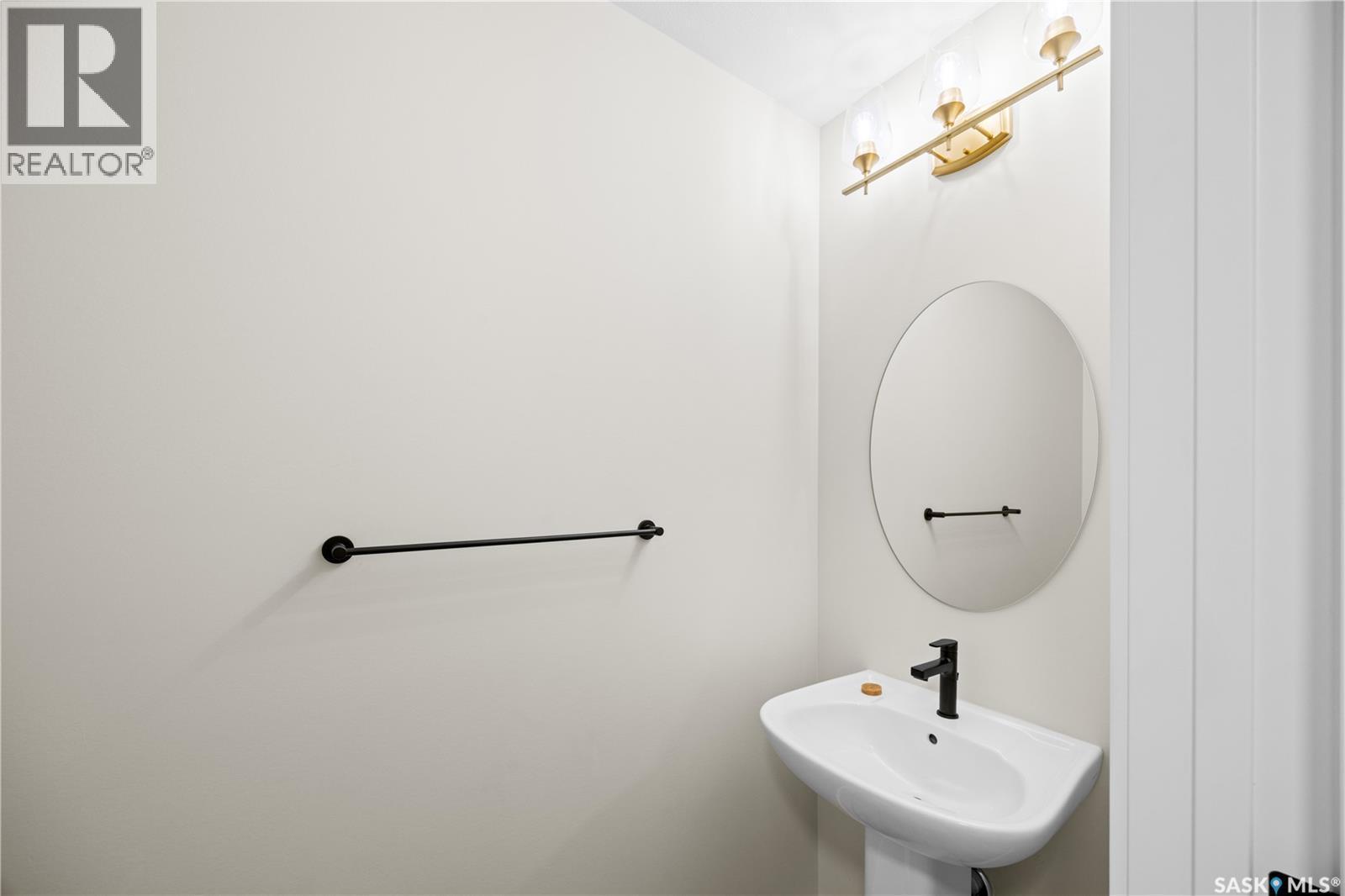 286 Froese Crescent, Warman, SK - Indoor Photo Showing Bathroom