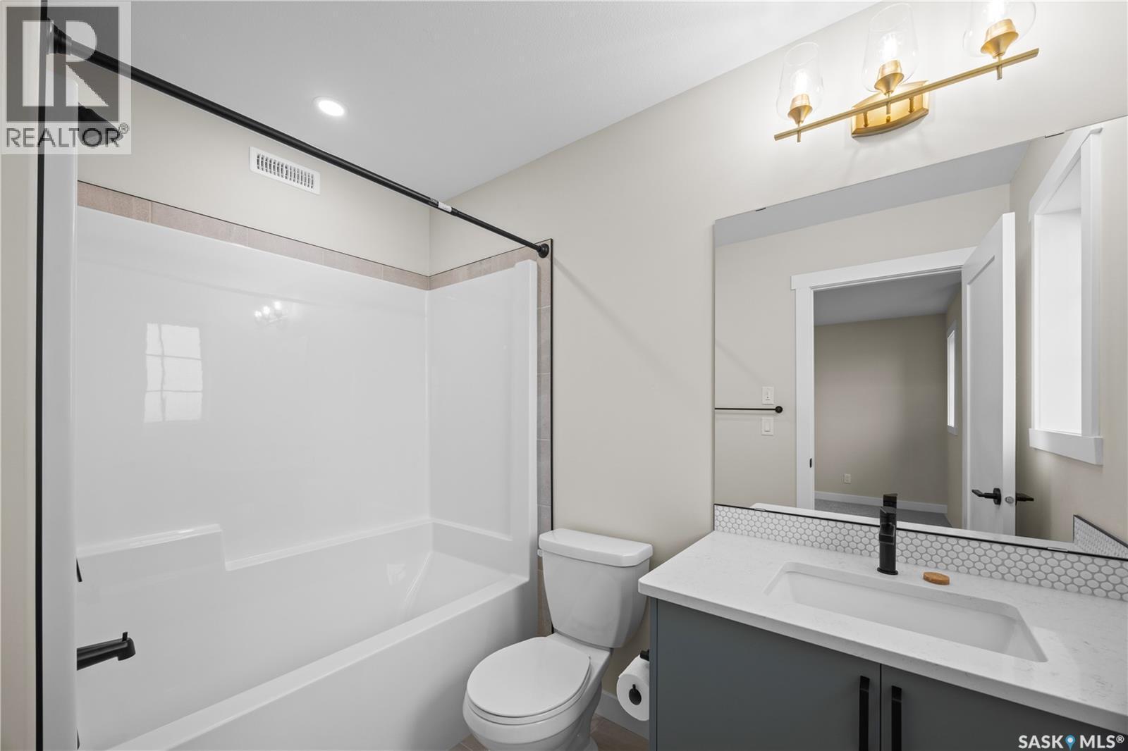 286 Froese Crescent, Warman, SK - Indoor Photo Showing Bathroom