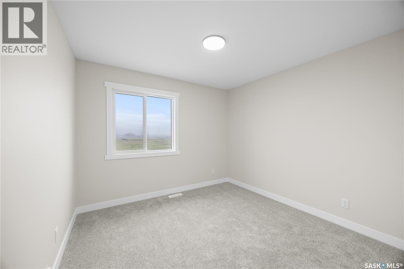 286 Froese Crescent, Warman, SK - Indoor Photo Showing Other Room