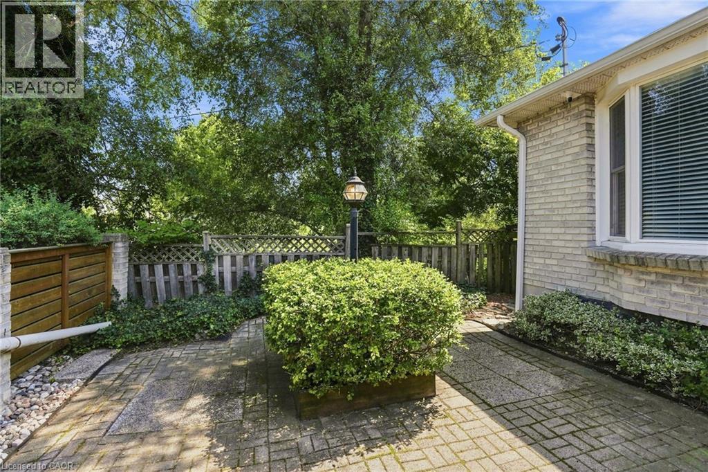 24 Hill Street, Hamilton, ON - Outdoor