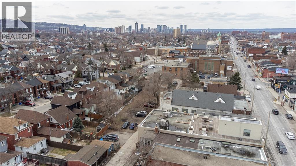 116-120 Barnesdale Avenue N, Hamilton, ON - Outdoor With View