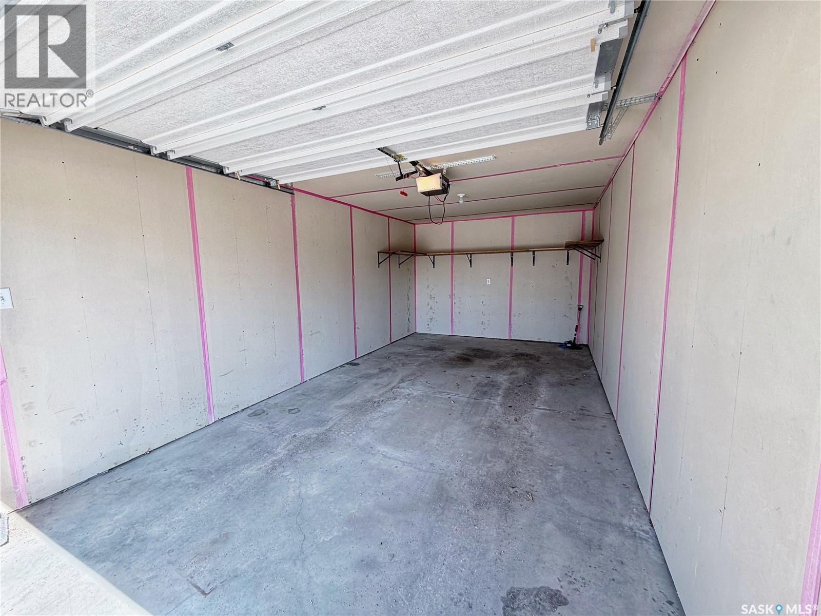 708 1303 Richardson Road, Saskatoon, SK - Indoor Photo Showing Garage