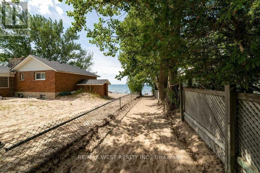 29 Milton Street, Tiny, ON - Outdoor