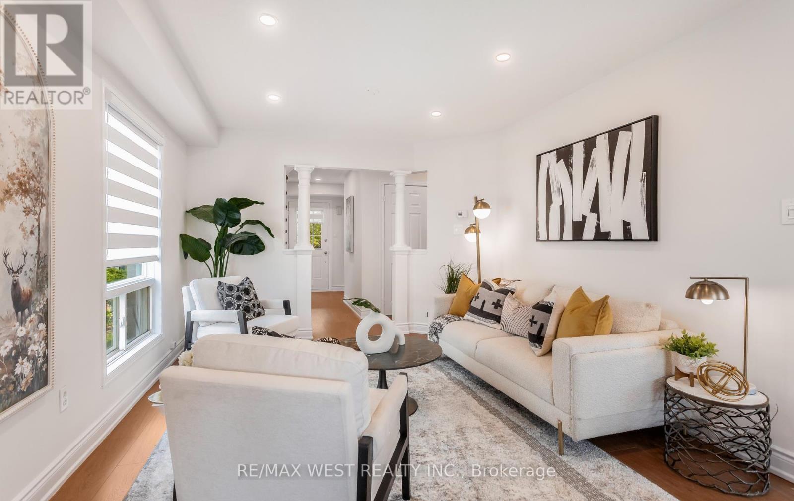 5239 Bushelgrove Circle, Mississauga, ON - Indoor