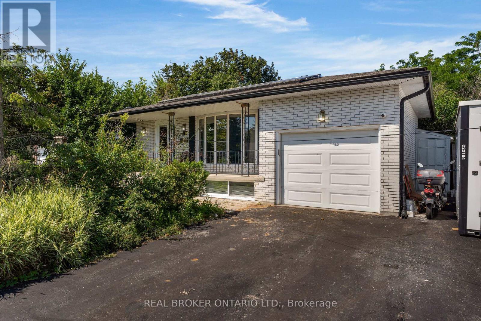 61 Bernick Drive, Barrie, ON - Outdoor
