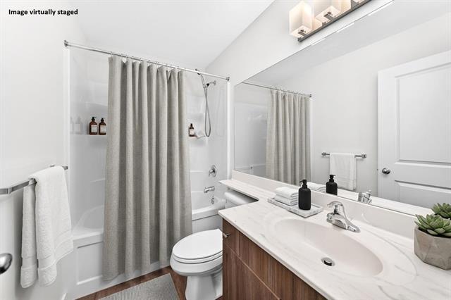 6 Dedrick Bay, Winnipeg, MB - Indoor Photo Showing Bathroom
